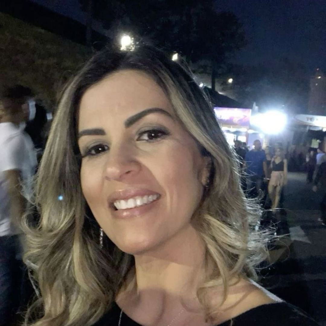 Sonia L.